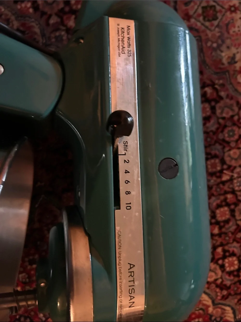 EUC KitchenAid standing mixer in green with Stainless Steel bowl